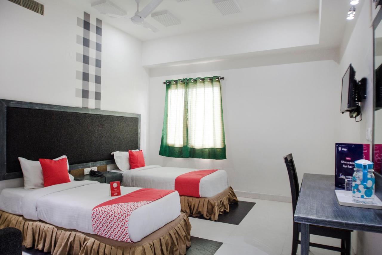 Hotel O Palak Residency Near Erragadda Metro Station Hyderabad Exteriör bild