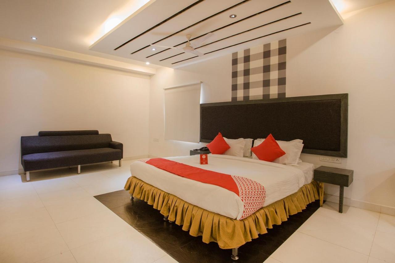 Hotel O Palak Residency Near Erragadda Metro Station Hyderabad Exteriör bild