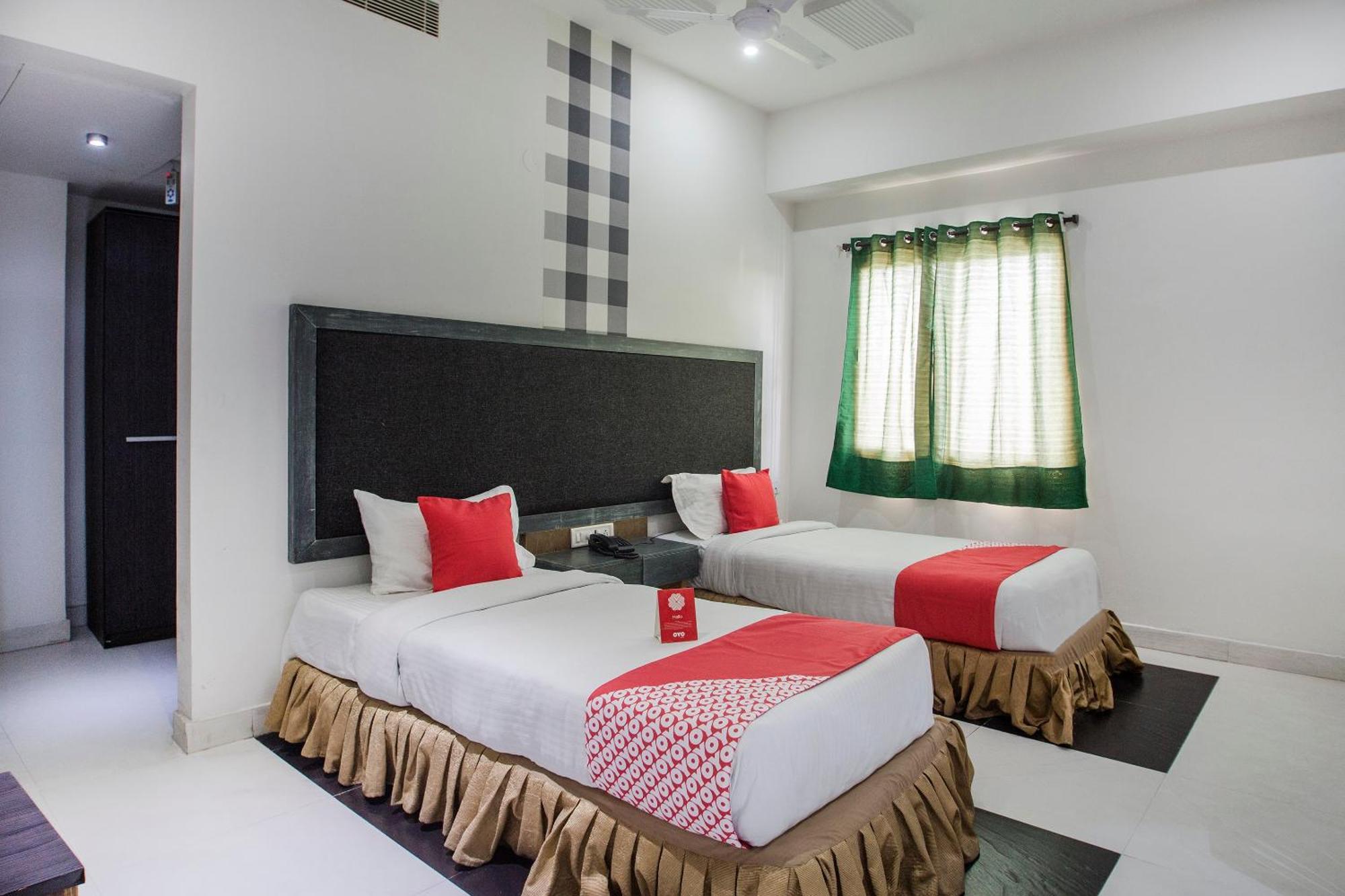Hotel O Palak Residency Near Erragadda Metro Station Hyderabad Exteriör bild