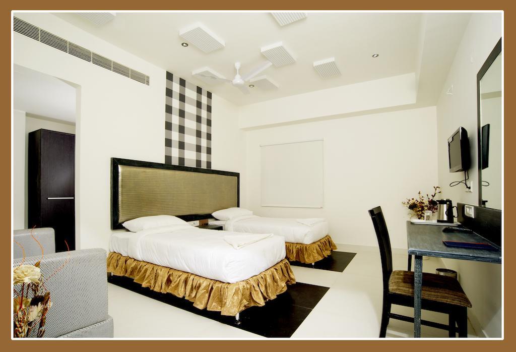 Hotel O Palak Residency Near Erragadda Metro Station Hyderabad Rum bild